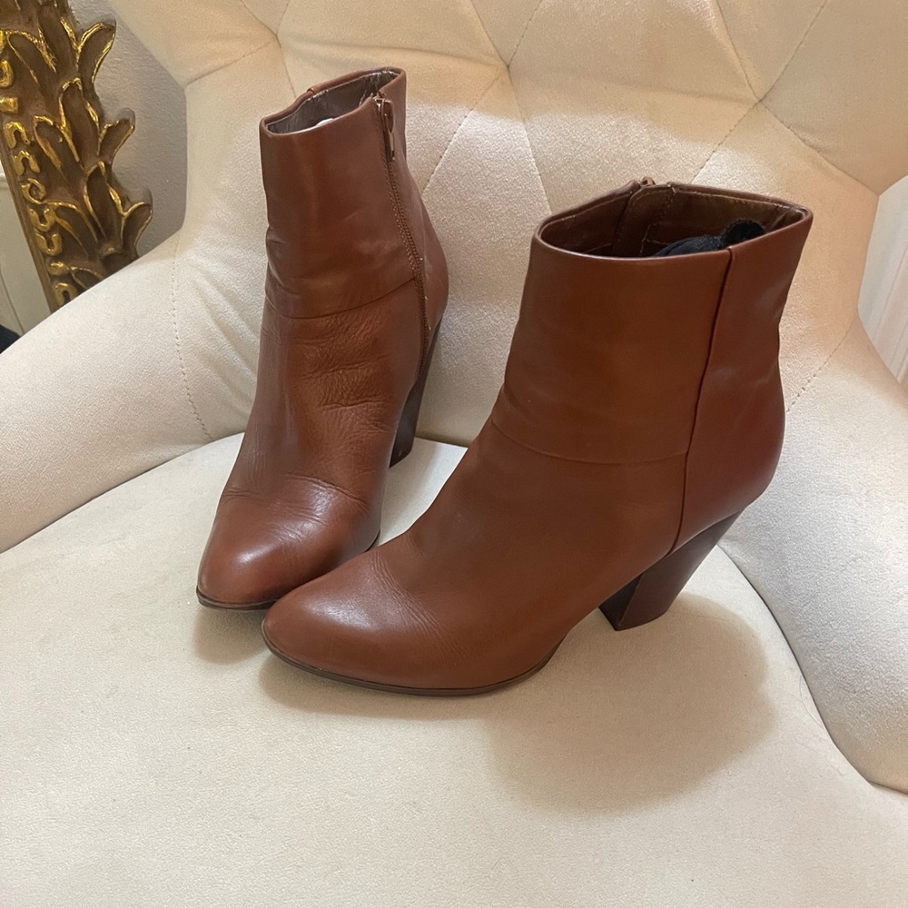 Nine West Leather Bootie Carmel color